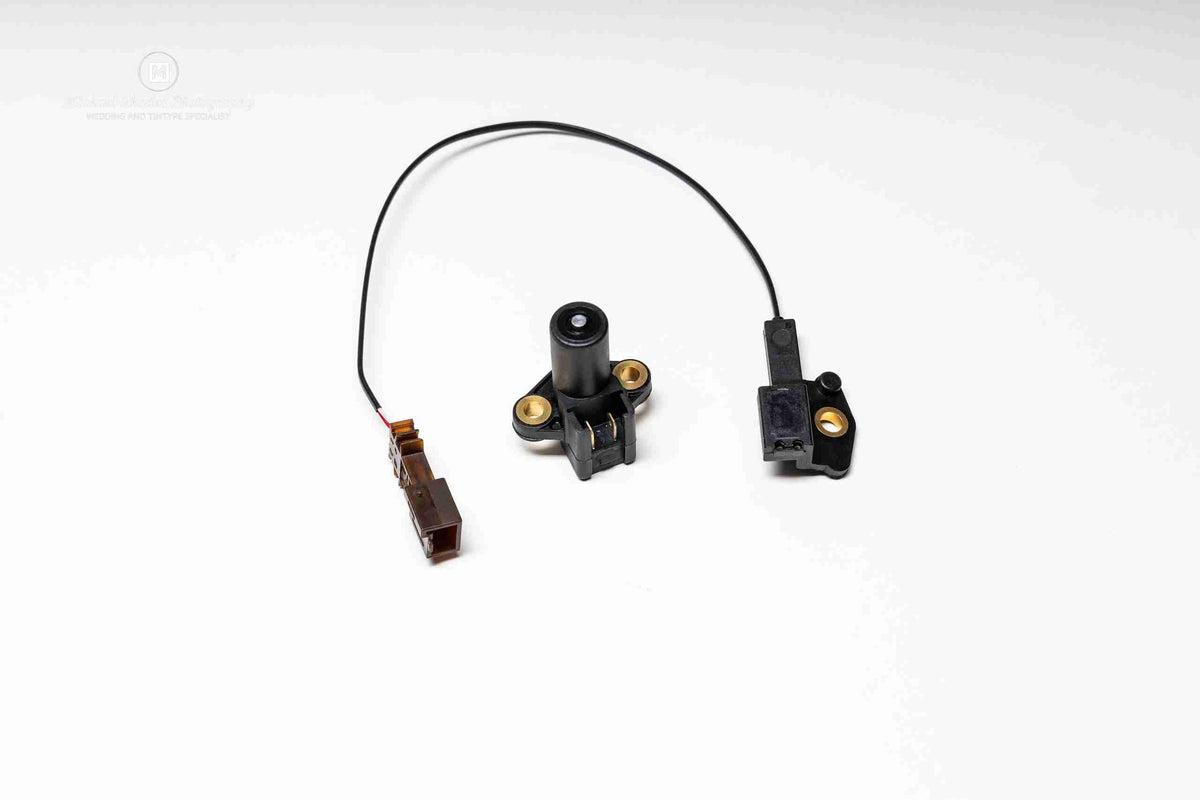 NEW ZF OEM ZF5HP19/ZF5HP24 Speed Sensor w/Wire (Internal) 0501-322-866
