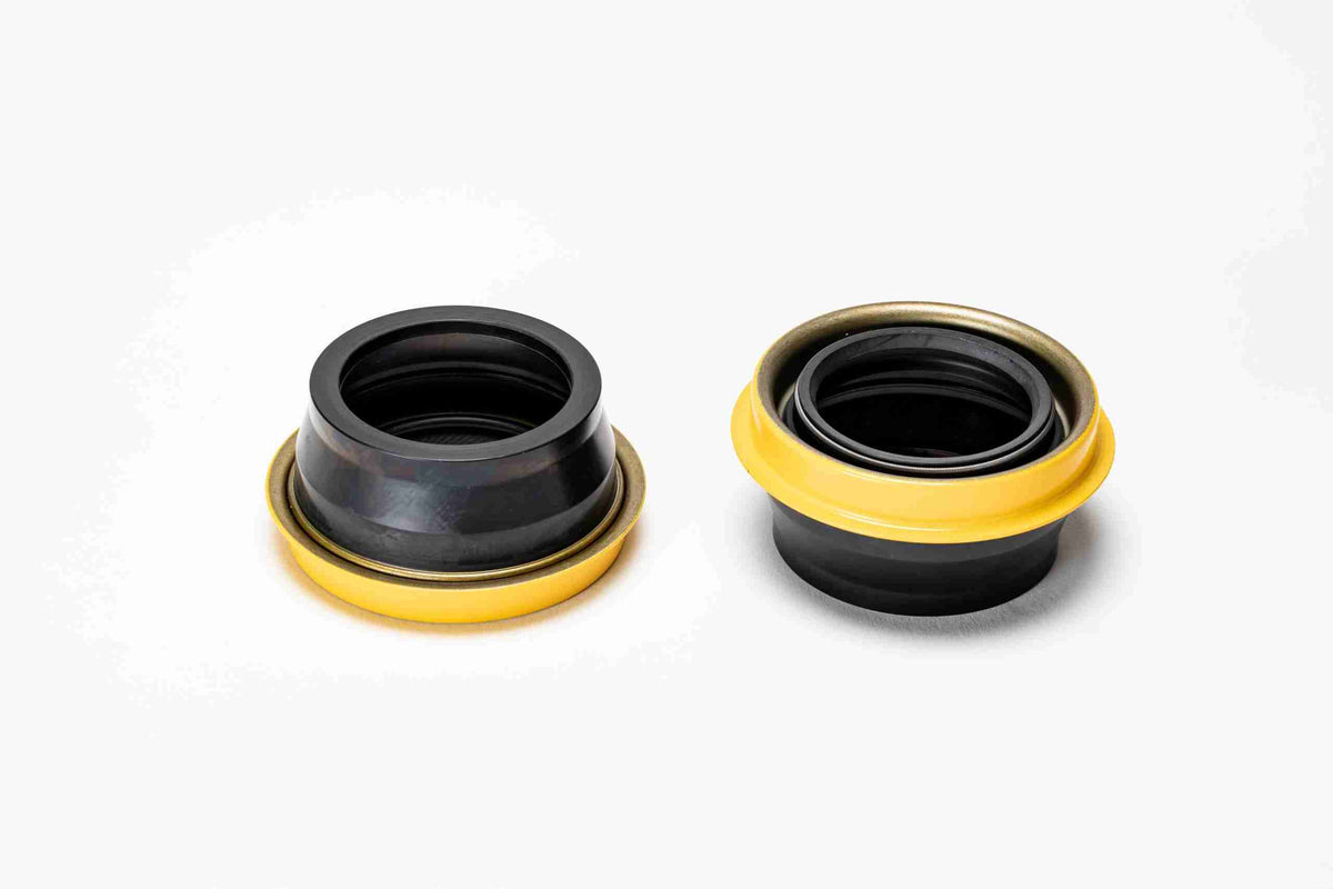 AODE/4R70W Extension Housing Metal Clad Seal fits Ford