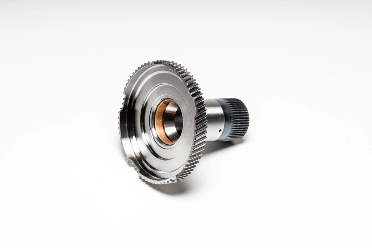 4L60E, 4L65E: Hub W/Shaft,  Front Ring Gear (Brng To Shell, No Lip Brng To Planet Type) 01-06