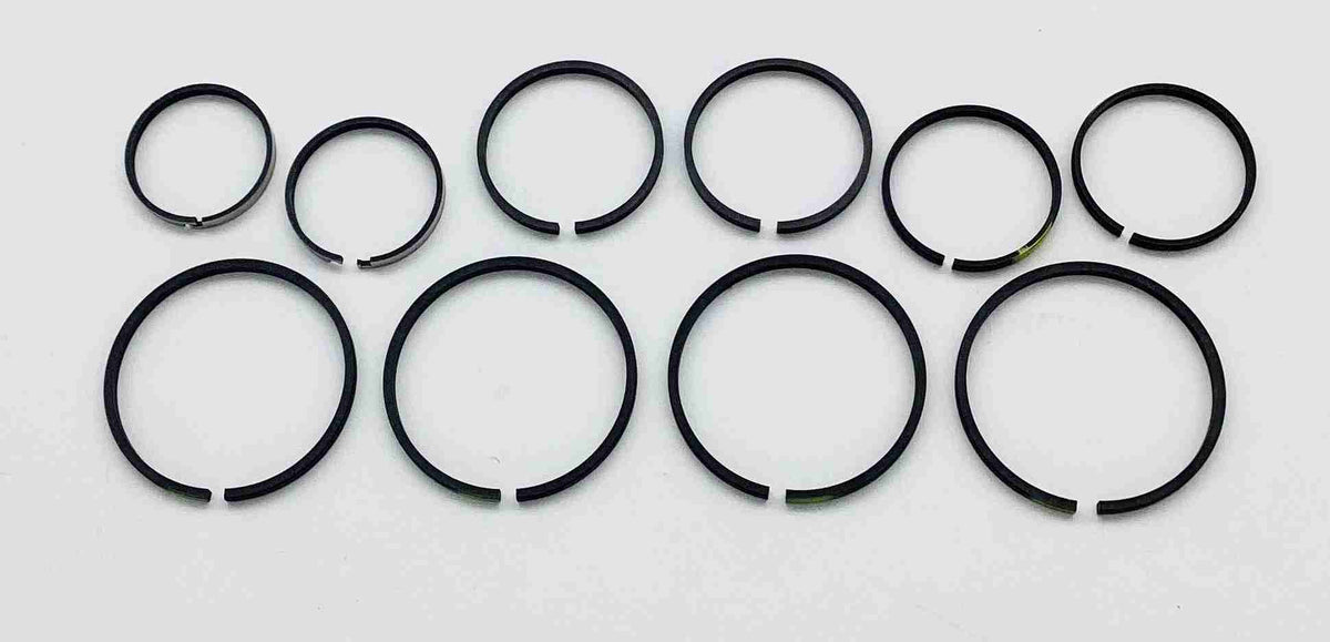 Ford: C.I. Small Case/8 Sealed Power (Filtran Gold Stripe Rings), 2 Off Shore Metal Rings