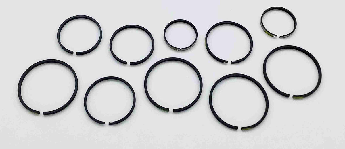 Ford: C.I. Medium Case/8 Sealed Power (Filtran Gold Stripe Rings), 2 Off Shore Metal Rings