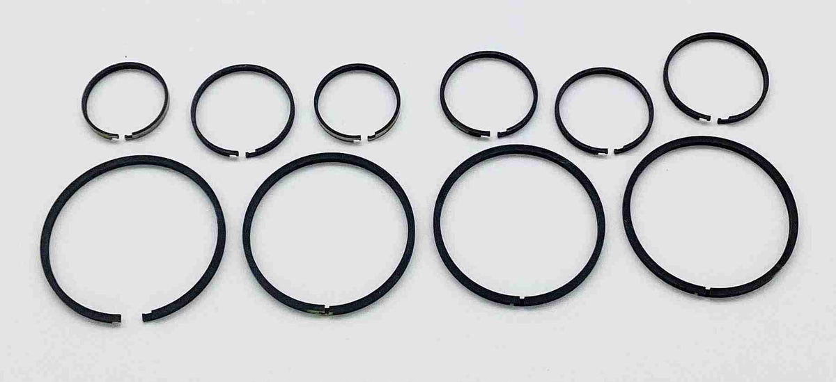 Ford: FMX 8 Sealed Power (Filtran Gold Stripe Rings), 2 Off Shore Metal Rings 1968-1981